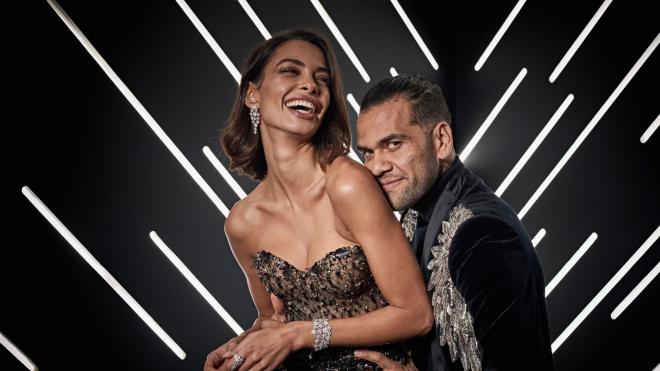 Dani Alves y Joana Sanz