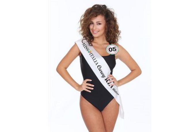La fascia di miss curvy e gli esordi televisivi. 