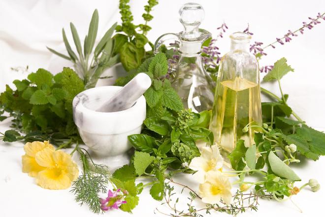 Usare rimedi naturali e omeopatici