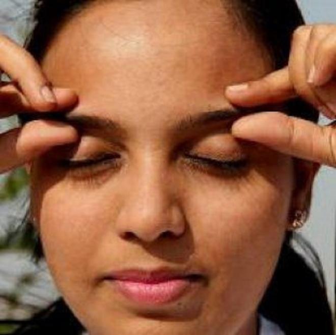 Las cejas y el cuello tambi&eacute;n influyen en la vista