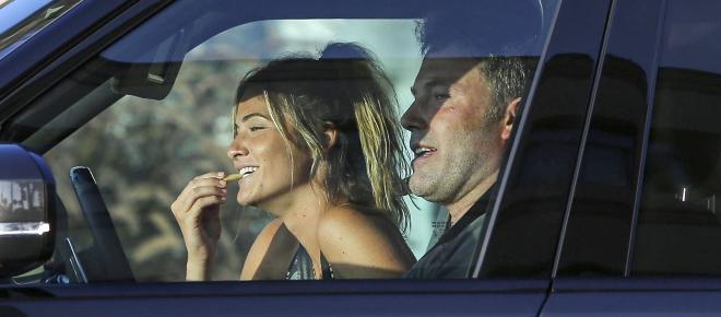 El int&eacute;rprete de Batman tiene un nuevo amor