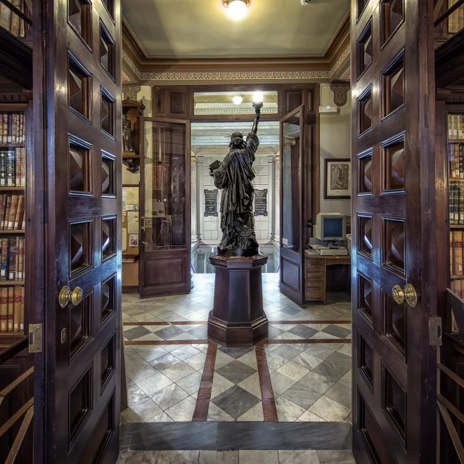 Biblioteca Ar&uacute;s