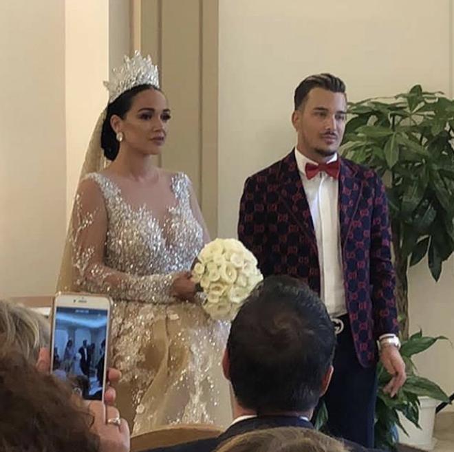 A l'H&ocirc;tel de Ville