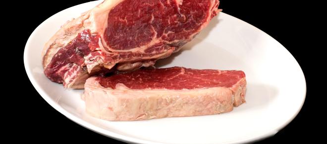 La carne tiene sustancia hormonales peligrosas que aumentan riesgo de c&aacute;ncer