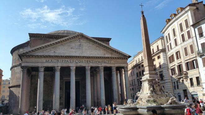 Pantheon, Roma