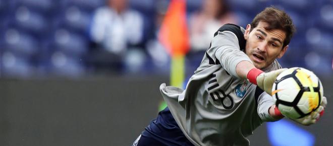 Iker casillas tiene ya 20 temporadas