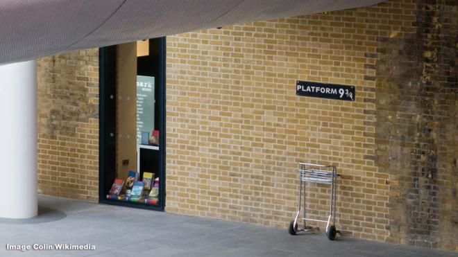 Platform 9 3/4 &ndash; King's Cross Station, Euston Rd, London N1 9AL, UK