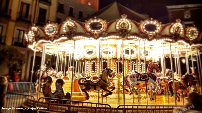 Christmas Carousel in Plaza de Oriente