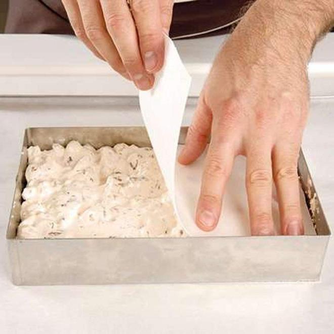 L'inserimento del composto fra i due strati di ostia