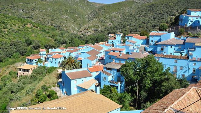 J&uacute;zcar 'Pueblo Pitufo' - the blue Andalucian village