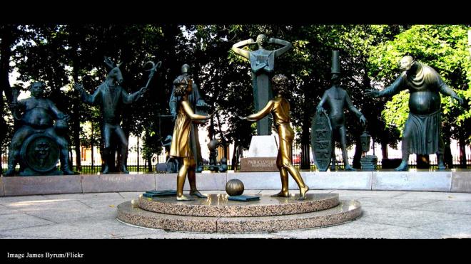 Children are the Victims of Adult Vices - 10 Bolotnaya Ploshchad, Moscow, Russia