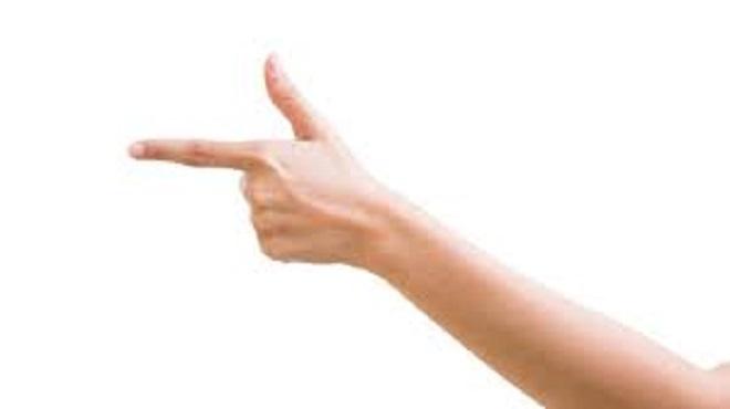 El dedo &iacute;ndice en vez de usar el pulgar 