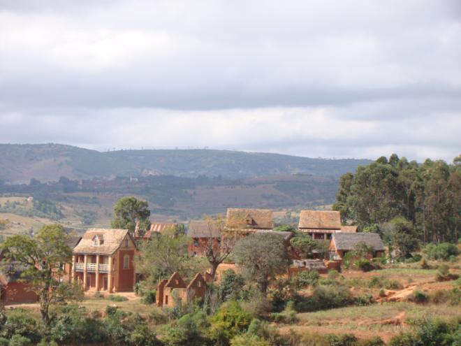 La colline sacr&eacute;e d'Ambohitrabiby