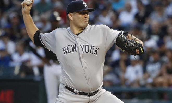 Lance Lynn- Signs with Rangers