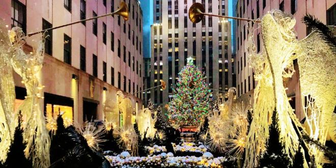 Fotografare l'immenso albero del Rockefeller Center