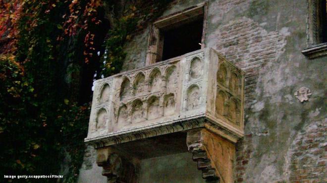 Juliet's Balcony - Via Cappello, 23, Verona, Italy