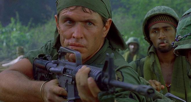 Sargento Bob Barnes - Platoon (1986)