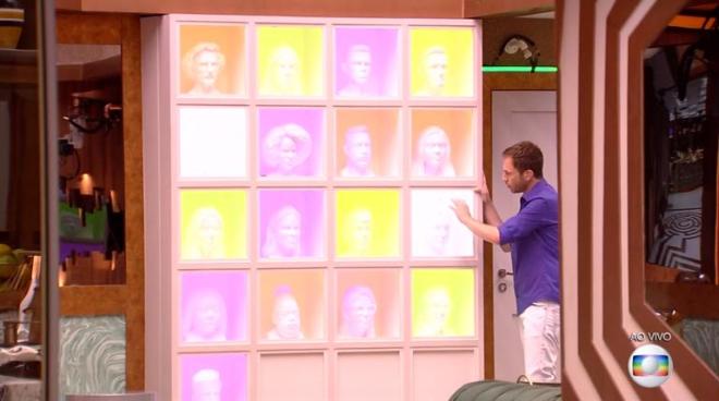 Painel com avatares dos brothers