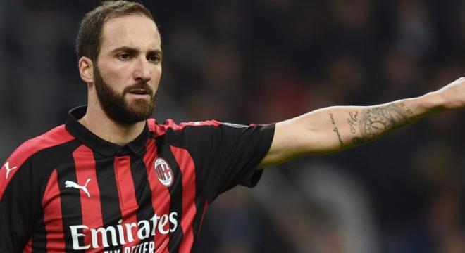Gonzalo Higuain tout proche de Chelsea