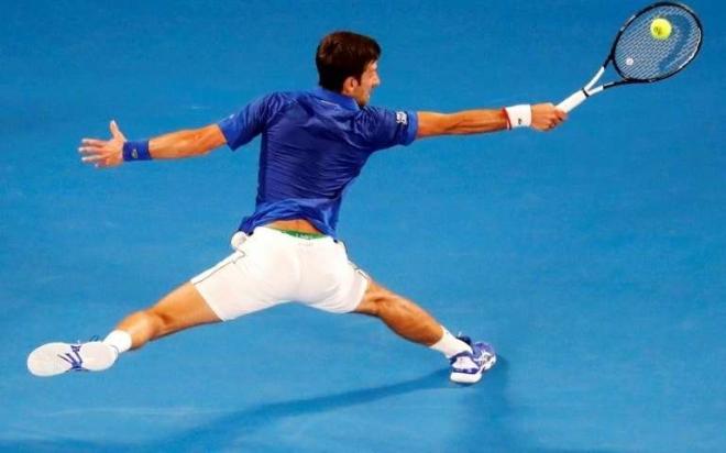 Novak Djokovic &eacute;limine Denis Shapovalov