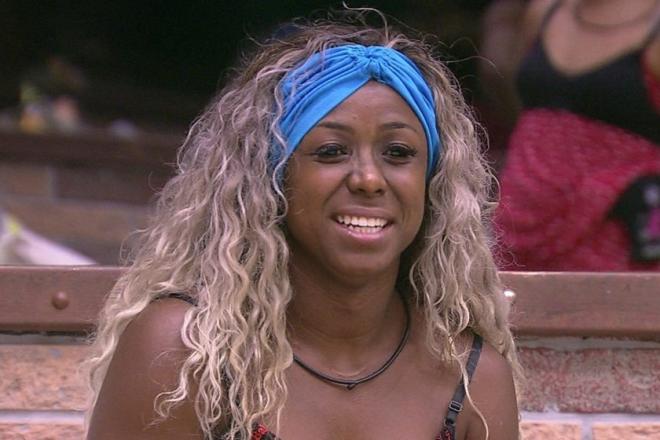 Ad&eacute;lia Soares