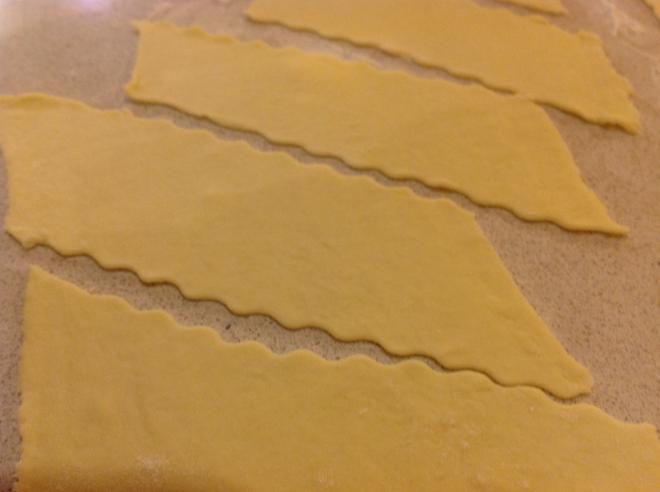 La realizzazione delle chiacchiere