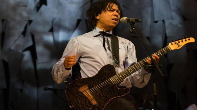 'A&ccedil;a&iacute;' - Djavan