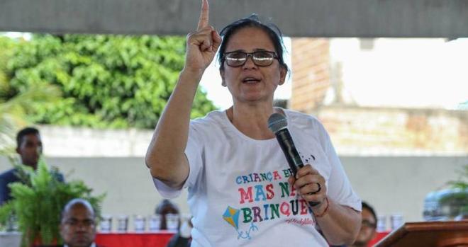 Sobre a inf&acirc;ncia