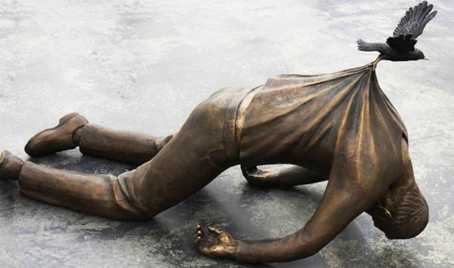 Escultura Trans Ī Re