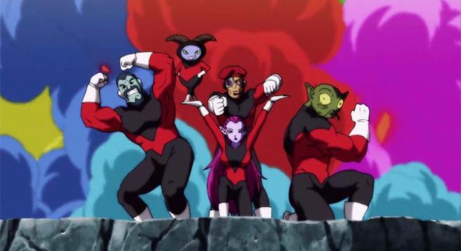 Hace equipo con otros 4 miembros