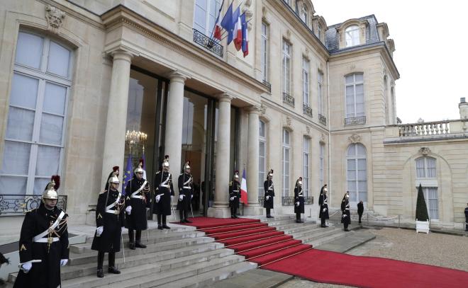Une mise en forme claire des activit&eacute;s du commandement militaire de l'Elys&eacute;e