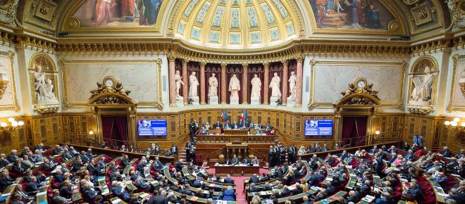 La remise du Parlement au centre du jeu