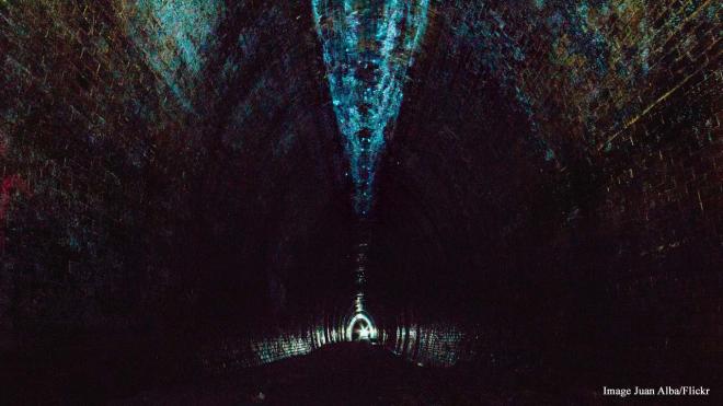 Glowworm Tunnel - 2 Vera St, Helensburgh, Australia