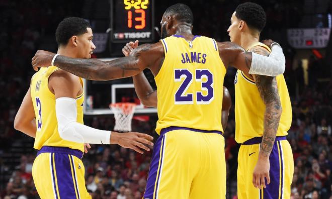 Los Angeles Lakers (11e, 29-31)