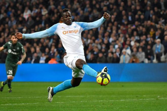 Mario Balotelli en forme au V&eacute;lodrome