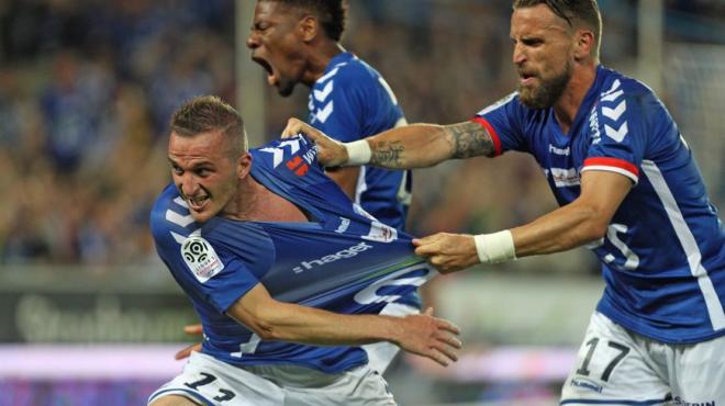 8 buteurs diff&eacute;rents