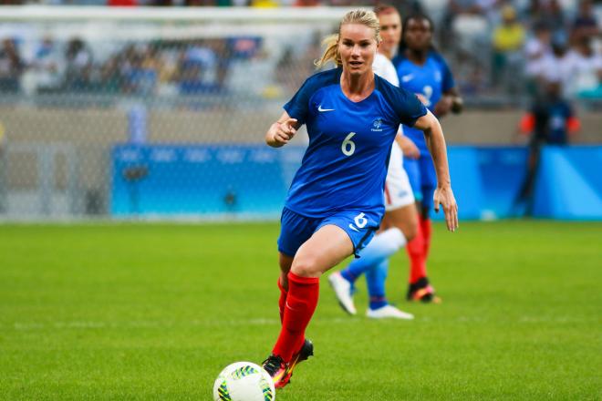 Amandine Henry - France