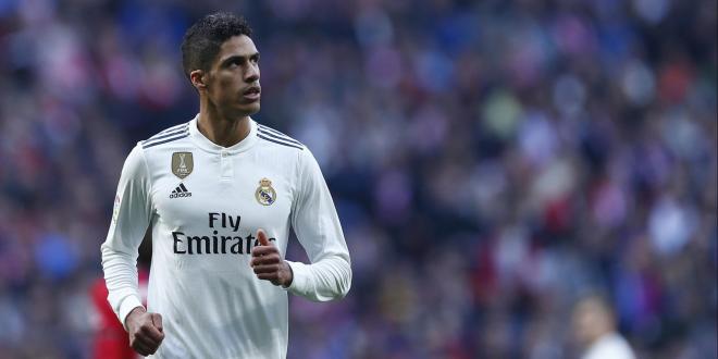 Rapha&euml;l Varane en pleine r&eacute;flexion