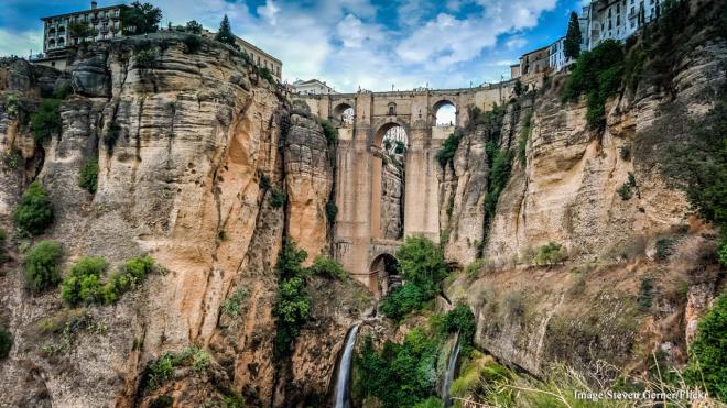 The New Bridge (Puente Nuevo) and the El Tajo Gorge - Ronda