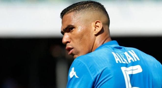 Allan toujours cibl&eacute; par le PSG