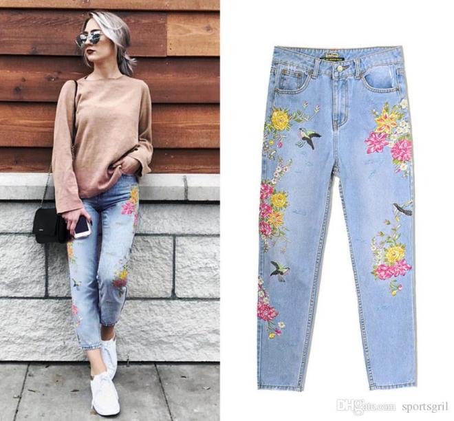 Jeans tagliati alla caviglia 