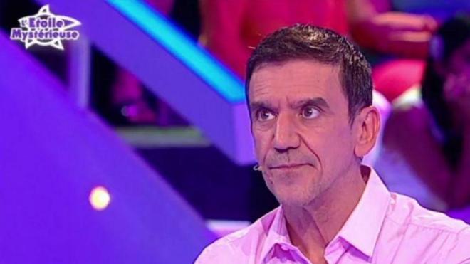 Des discussions sur Facebook et Twitter