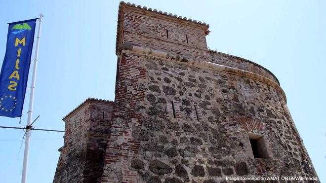 Make friends before you arrive on the La Cala de Mijas Facebook group