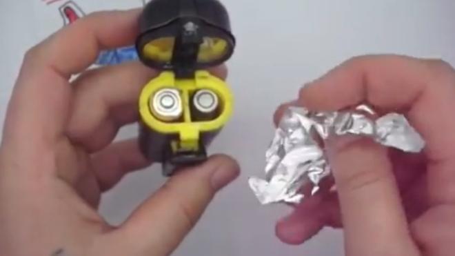 Les piles de la t&eacute;l&eacute;commande