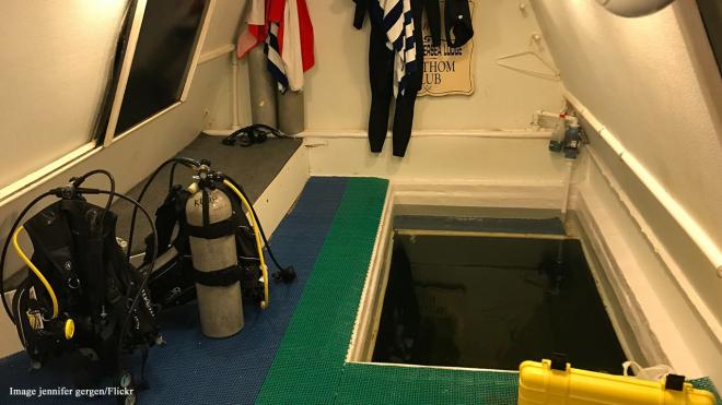 Arriving in Jules' Undersea Lodge