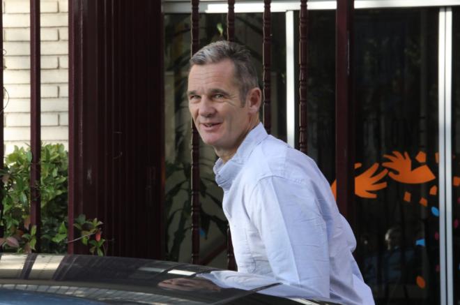 "Buenos d&iacute;as"