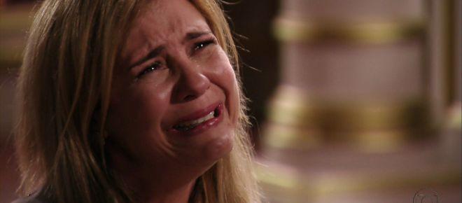 Carminha volta para o lix&atilde;o