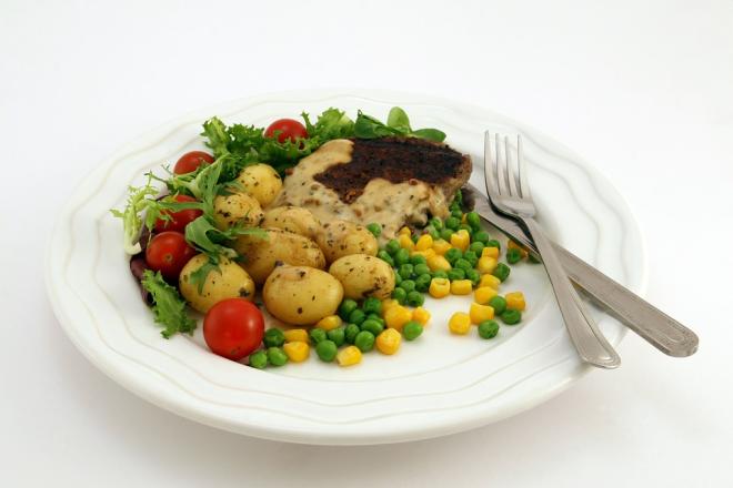 Invista em alimentos nutritivos e evite industrializados