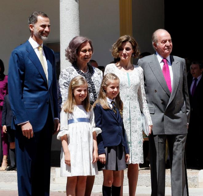 Su primera comuni&oacute;n