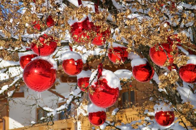 Surgimento das bolas natalinas